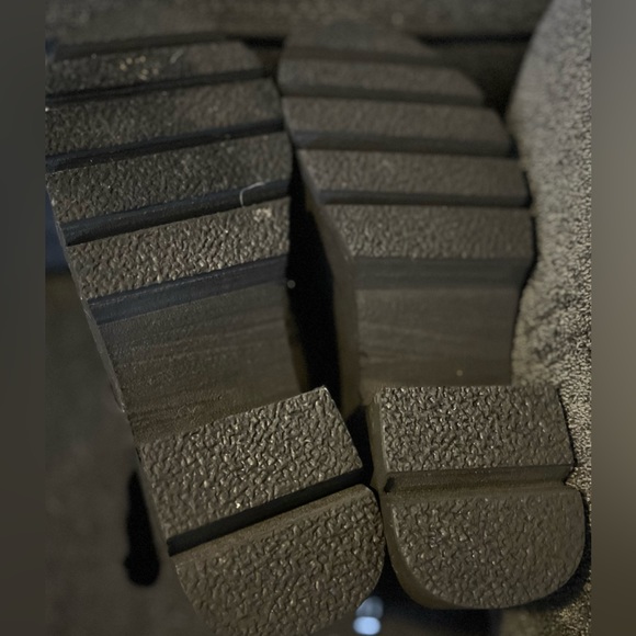 Black Shiny Vegan Leather Boots With Wings - Picture 6 of 6